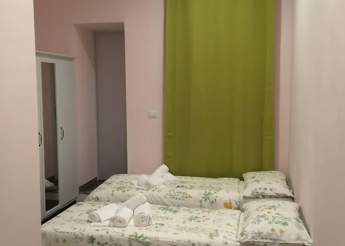 The House Guest house